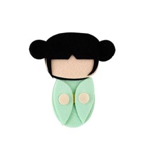 Kokeshi Verde Und Kokeshi Verde Und