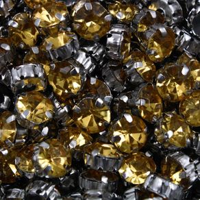 Chaton Engramp Red 10Mm Mel 021 C/10Und Chaton Engramp Red 10Mm Mel 021 C/10Und