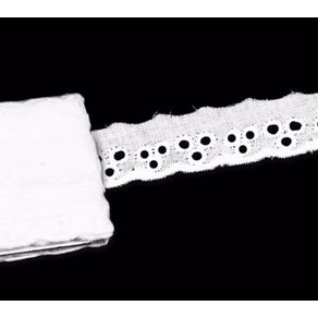 Bordado Ingles Algodao Cal-04 Tam 26 101 13,70Mt Bordado Ingles Algodao Cal-04 Tam 26 101 13,70Mt